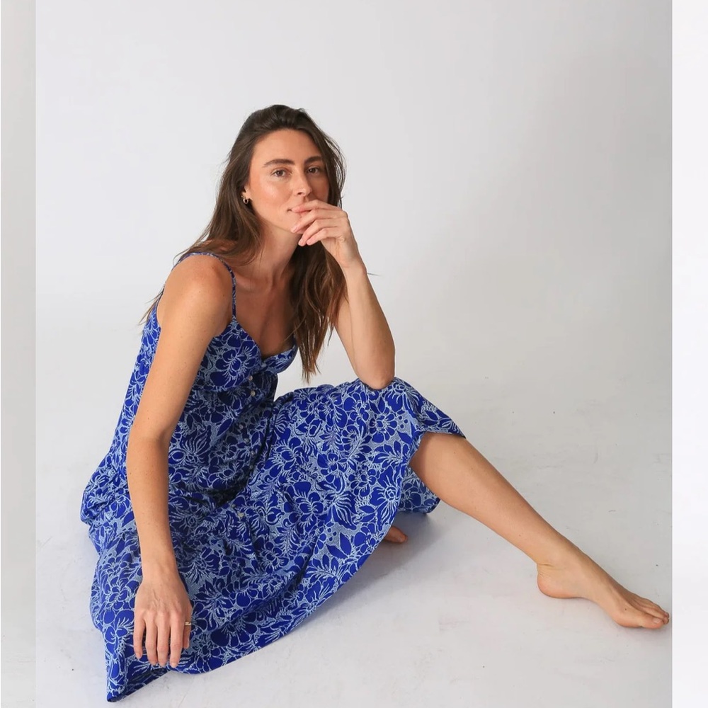 💙✨ Electric & Rose Floral Midi Reagan Dress – New With Tags ✨💙